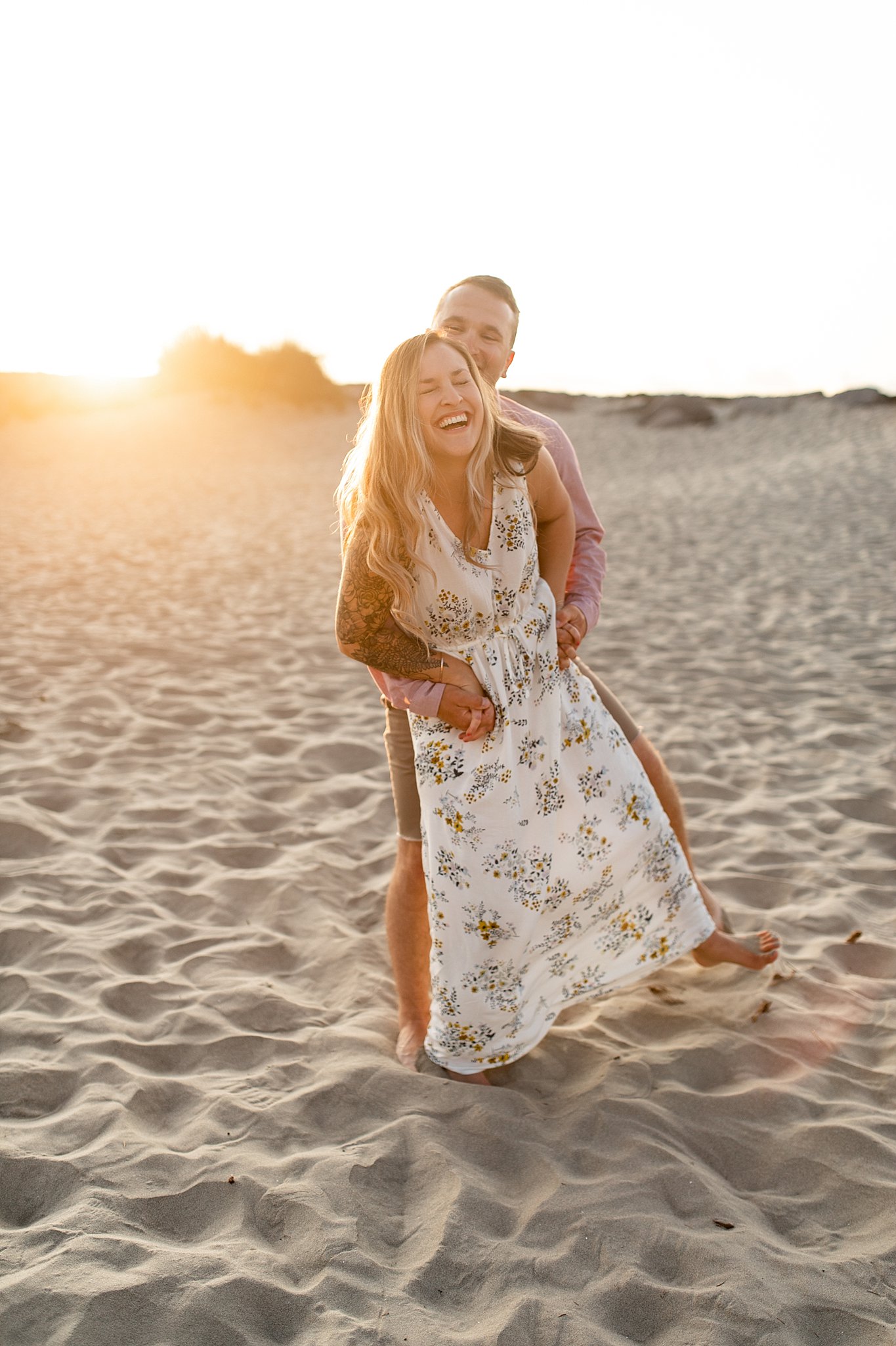 9 Quick Easy And Adorable Beach Couple Poses Denisemariephotos Com